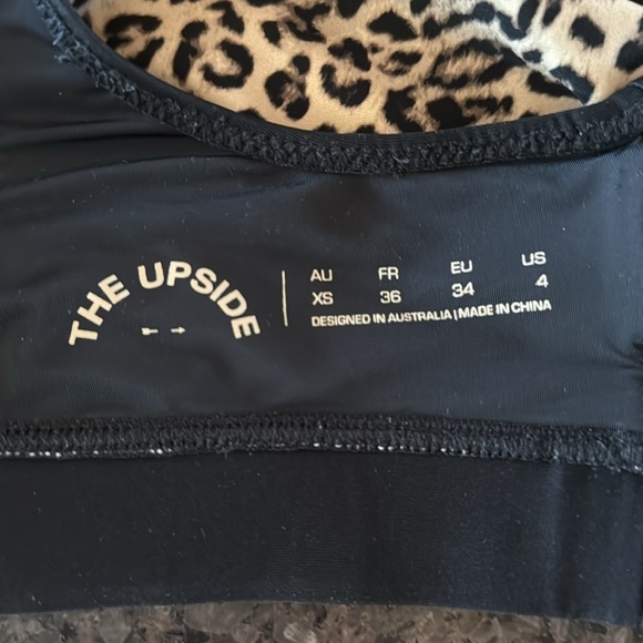 The Upside Leo Printed Sports Bra - Picture 7 of 8